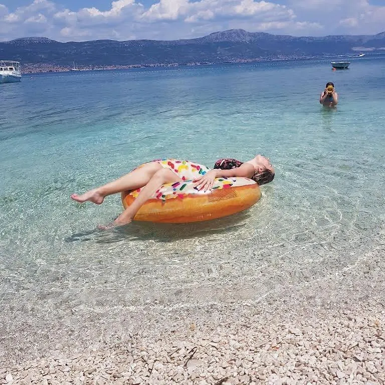 Apartment Ferienwohnung In Arbanija Mit Meerblick, Balkon, Klimaanlage, W-Lan 5137-2 Trogir