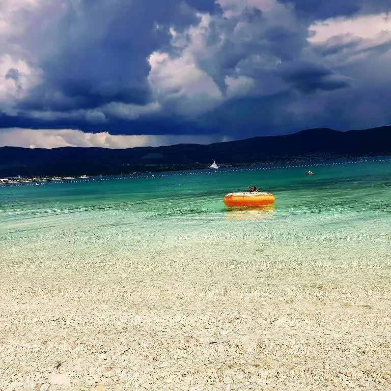 Ferienwohnung In Arbanija Mit Meerblick, Balkon, Klimaanlage, W-Lan 5137-2 Trogir 0*,